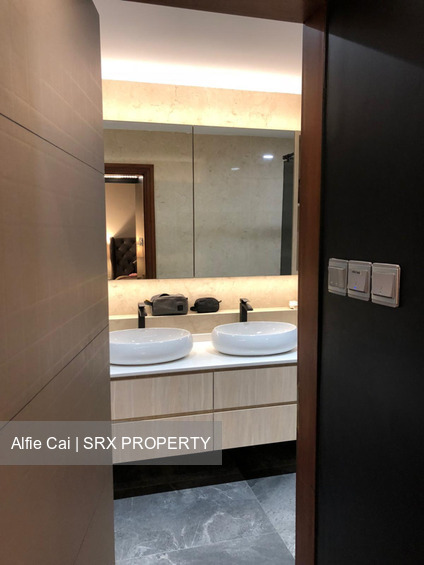 Changi Heights (D17), Terrace #552879601